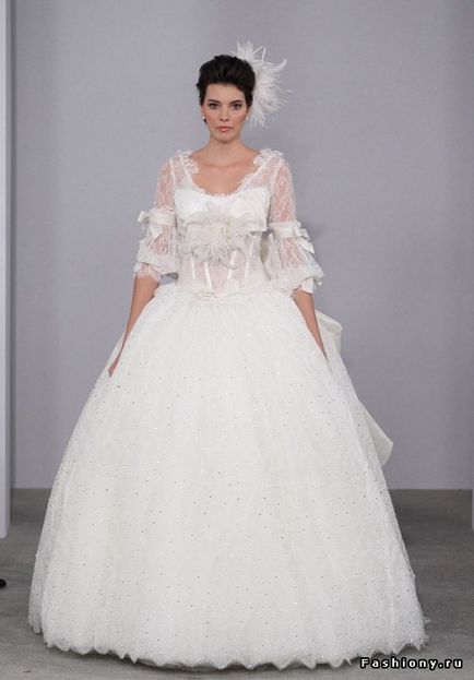 Колекция булчински рокли 2011 от Pnina Tornai