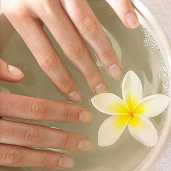 Лечение и засилване на нокти масла, които масла са полезни и как да ги използват