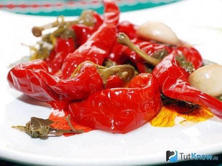 Мариновани чушки - особено готвене (мариновани чушки) Мариновани чушки - особено за готвене