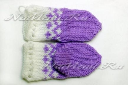 Чорапи Infant схема спици от 0 до 2 месеца
