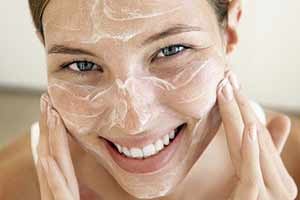 Почистване на лицето маска у дома най-добрите рецепти за почистване на кожата