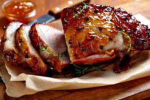 Haunch на свинско месо във фурната - как да се готви лесно и вкусно