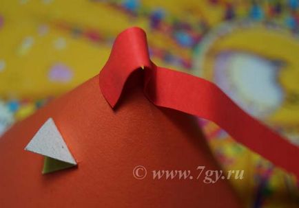 Cock за цветна хартия (конус) хак за Великден или Нова Година петел за деца със собствените си ръце