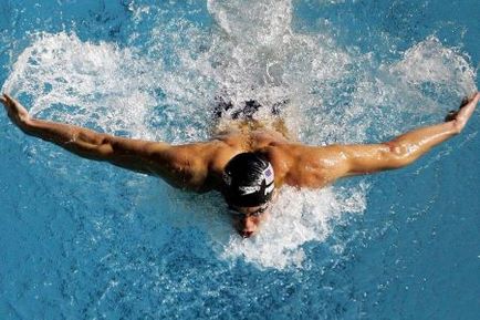 Плуване в остеохондроза на шийните и поясните прешлени и упражнения в басейн