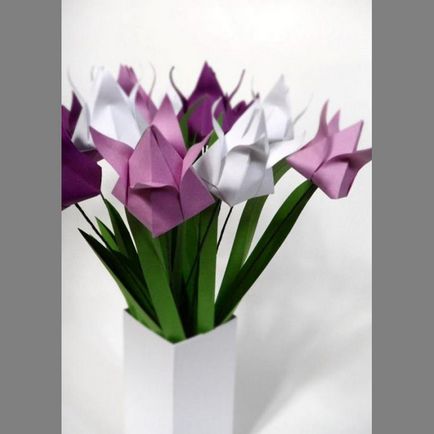 Занаяти за 8 март цветя от хартия, майчинството - бременност, раждане, хранене, образование