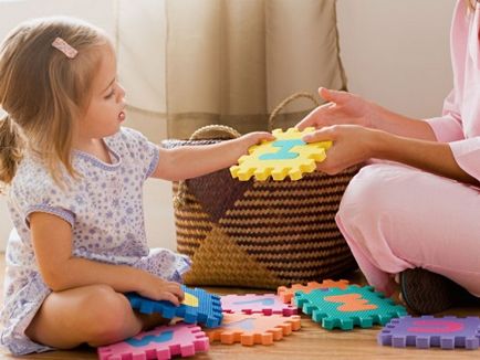 Развитие на детето на 3 години по-рано реч, сензорна програма за развитие на игри и дейности,