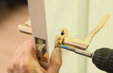 Ремонт дръжки вътрешна врата как да поправите собствените си ръце - лесно нещо