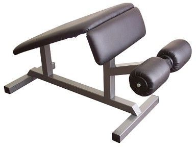 Римски стол (работна маса), които са включени в мускулите, работа в упражненията на симулатор - тялото училище -