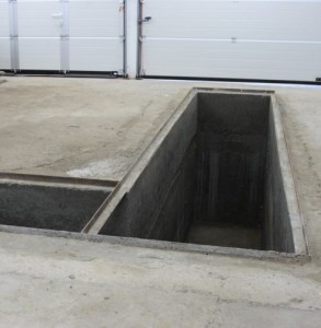 Инспекция яма в гаража с ръцете си - стъпка по стъпка със снимки