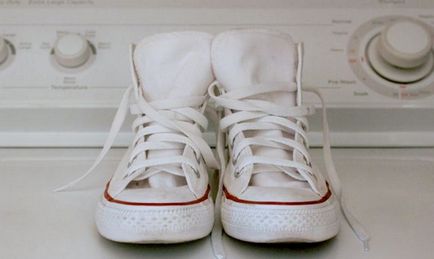 Платове обувки ежедневни грижи, методи за почистване, премахване на петна