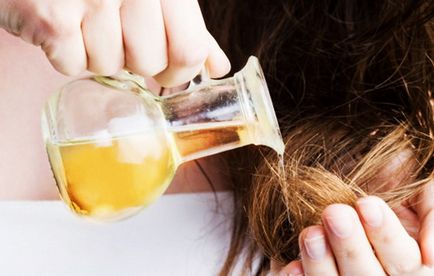 Изборът на масло за коса цъфтежите основни и етерични масла, както и