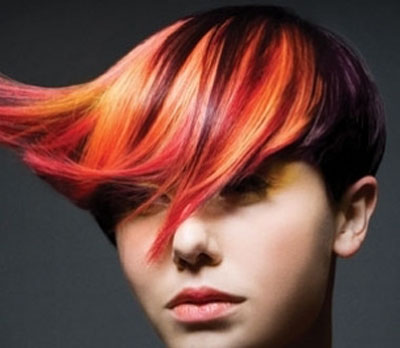Bright цвят на косата в тенденцията, тъй като е за да спаси група от прически и грижа за косата