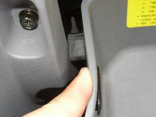 Подмяна кабина филтър Hyundai стъпка акцент по стъпка инструкции, видео