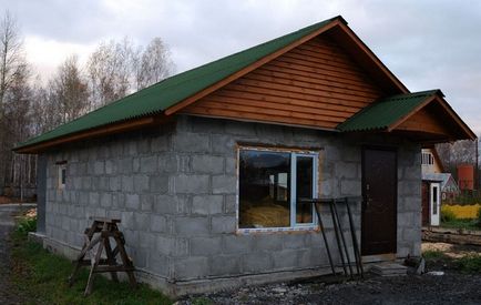 Къща на сгурия блок полза етапи на строителството - фото и видео