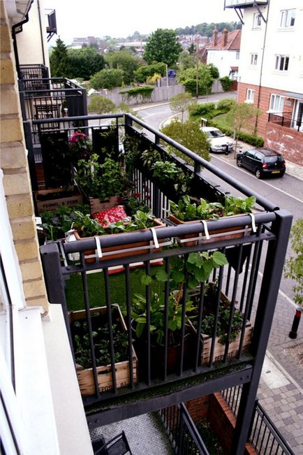 Как да се оборудва с малък балкон