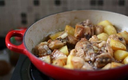 Как да се гасят от картофи с пилешко месо