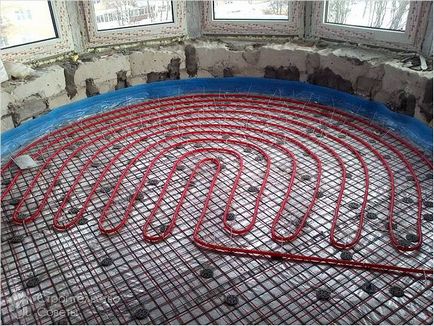 Как топлата вода етаж - на принципа на производството на подово отопление