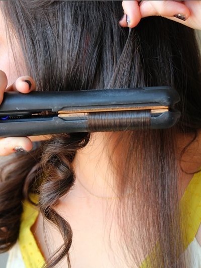 Как да се правят големи къдрици у дома с уредът за прически или ролки за коса