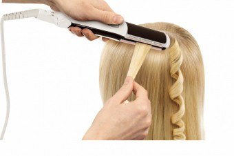 Как да си направим тайните на косата чуплива стайлинг utjuzhkom