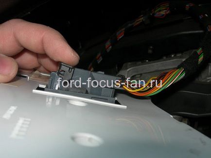 След като се извади, табло панел си сам-за-Repair-запояване-Форд-Фокус-2 снимки и видеоклипове, фен Ford Focus