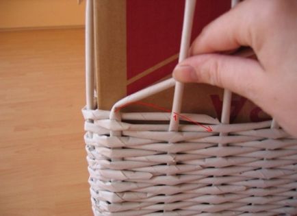 Как да плете кошница от вестници тръби, снимки, видео