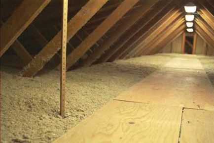 Как да се изолира тавана в дървена къща методи и изолация технология, избора на материали