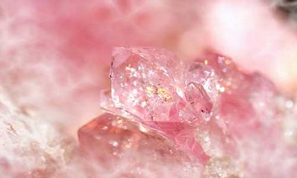 Stone Rose Quartz - магически свойства, стойностите на талисман за зодия