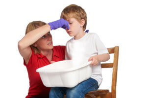 Кръв да се спре кървенето от носа на детето, и когато имате нужда от лекар