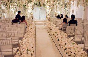 Да се ​​направи място за сватбата като изкуство или просто незабравими декорации