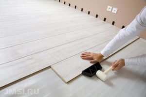 Porozhki етаж като да сложиш вътрешни прагове за плочки и lominata (постави) Porozhki етаж като да сложиш вътрешни прагове за плочки и lominata