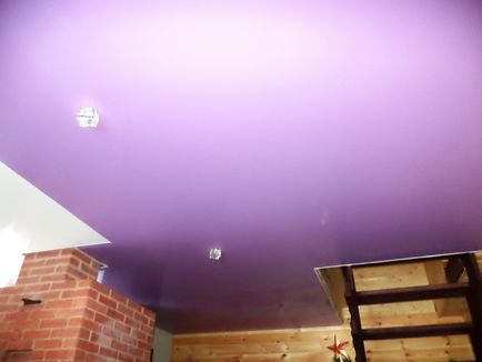 Люляк окачен таван - интериорен дизайн снимка
