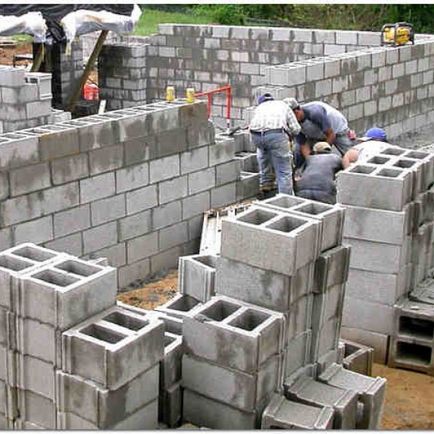 Изграждане на къща от цилиндрични блокове - изграждане от нулата свои ръце
