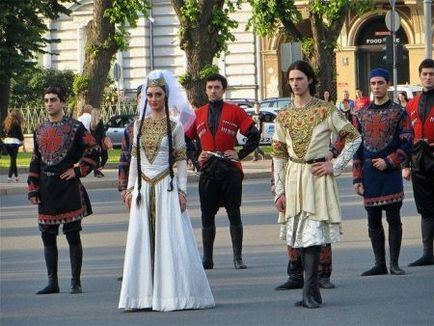 Татар народна носия (51 снимки) жени, деца, костюми за момичета татарски (Татар) Татар народна носия (51 снимки) жени, деца костюми татари за момичета