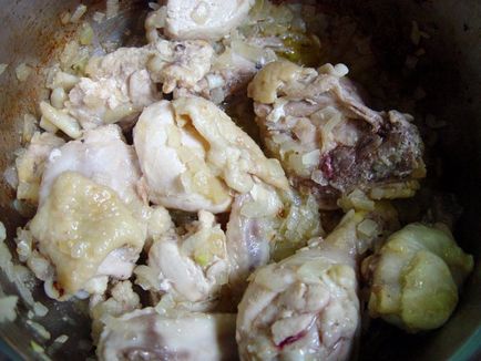 Chakhokhbili пиле с орехи, бекон