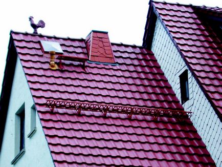Какво е по-добре метал или херпес зостер, покриви и фасадни материали за вашия дом