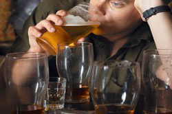 Какво се случва с тялото при хвърлянето да се пие алкохол синдром на отнемане