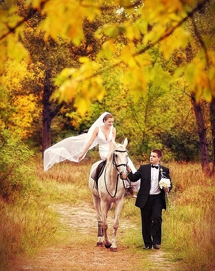 Идеи за сватбена фотосесия на кон