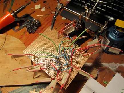 Производство DIY-синтезатор - странен шум генератор - (странен звук генератор) (генератор) Производство DIY-синтезатор - странен шум генератор - (странен звук генератор)