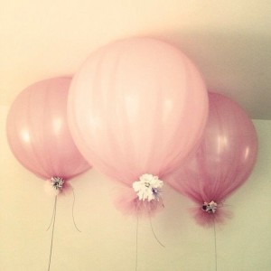 Как творчески подарък балони, дай Mari