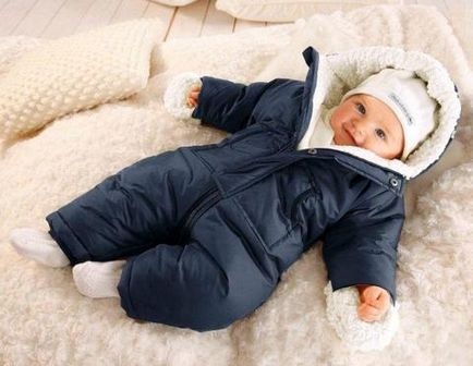 Как да се облича новороденото на разходка през зимата или по друго време на годината