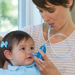 Как да се измие носа на бебето