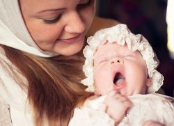 Кръщене на бебето - което трябва да знаете за кръста