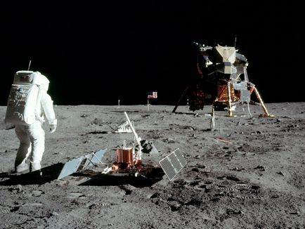 Кой първи път завладяна на Луната, на Съветския съюз или Съединените щати, науката дебат
