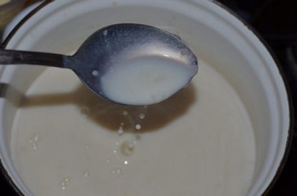 Млечният ванилов пудинг рецепта с стъпка по стъпка снимки