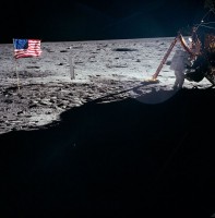Първият полет до Луната