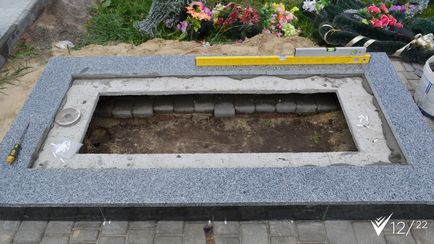 Стъпка по стъпка монтаж на паметника на гроба от земята (фото-водач)