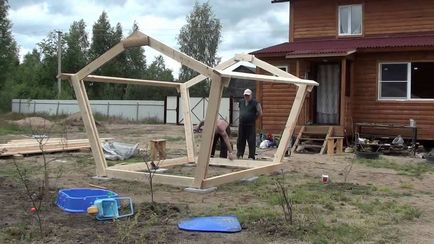 Обикновено градински мебели с ръцете си Как да се изгради и да направи етапите на изграждане на летни къщи в страната,