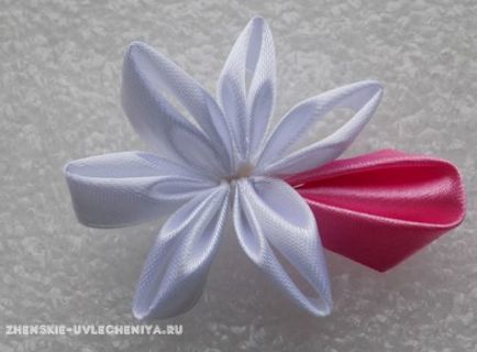 Прости цветя на сатенени панделки за начинаещи стъпка по стъпка настойнически със снимки