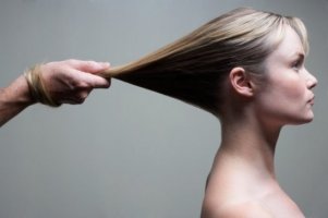 Клещи за изправяне на коса и ютии, уреди