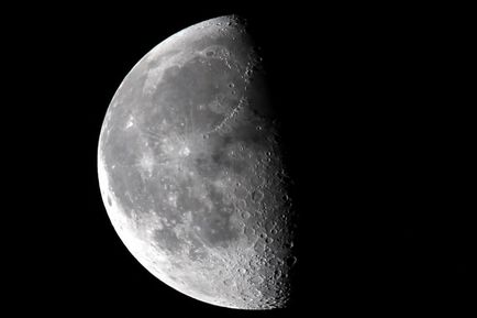 Влиянието на Луната на кола маска в зодиака